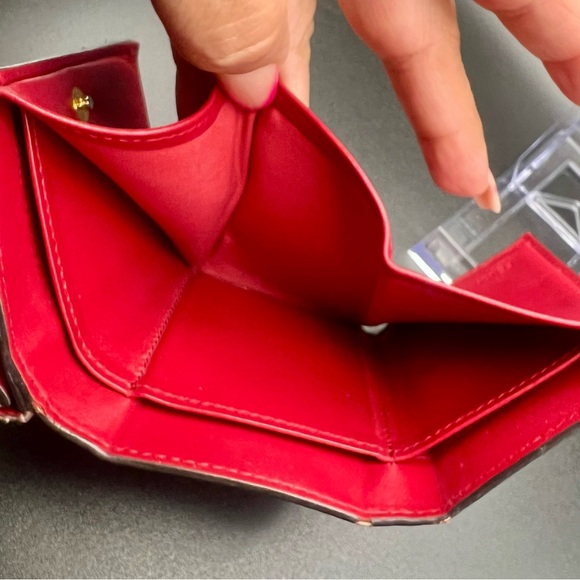 Fendi Calf Leather F Logo Barola Red Micro Trifold Wallet, model 8M0395 - Picture 11 of 13